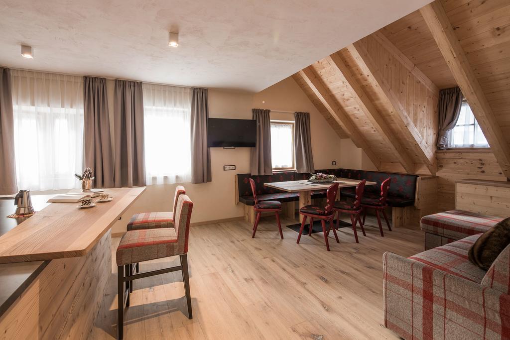 Osti Nicl Apartamento San Martino in Badia Exterior foto