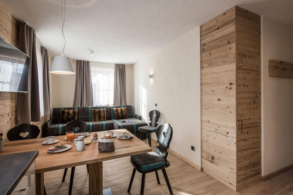 Osti Nicl Apartamento San Martino in Badia Exterior foto