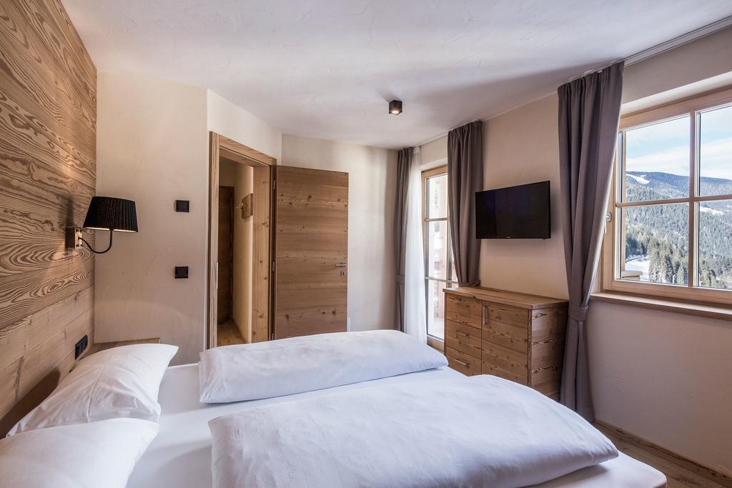 Osti Nicl Apartamento San Martino in Badia Exterior foto
